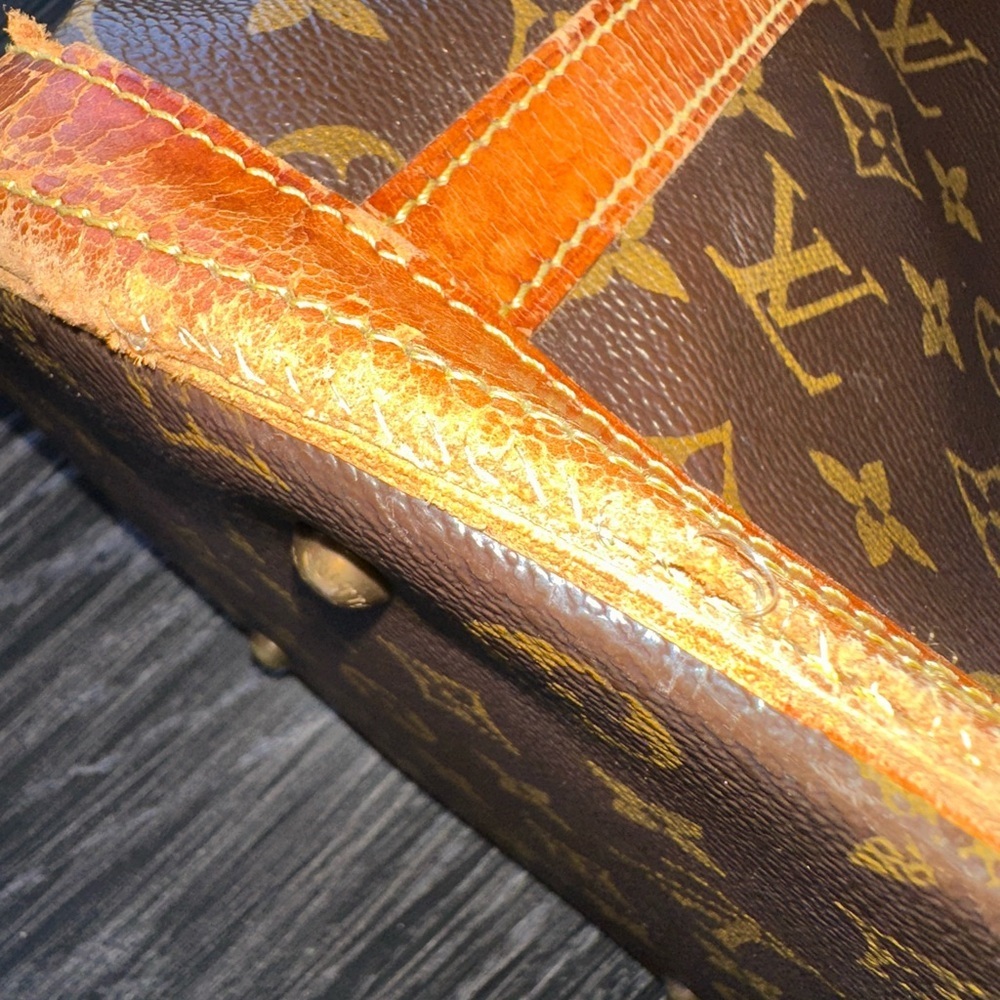 Louis Vuitton Vintage Authentic GM Monogram Bucket Shoulder Bag PERFECT INTERIOR - Picture 14 of 15